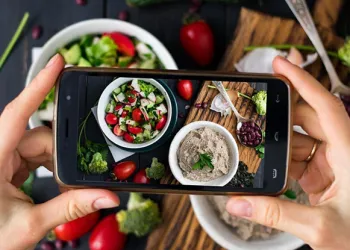 Akıllı Telefonlarla Yemek Fotoğrafı Çekmenin 5 Yöntemi