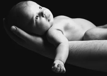 Yenidoğan Fotoğraf Çekimi Nasıl Yapılır?