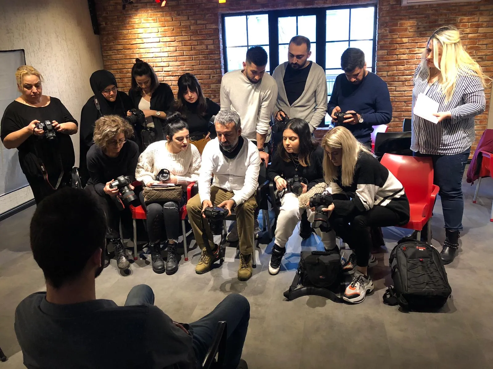 Fotograf Elestirileri