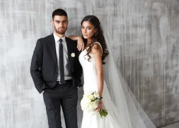 Stüdyoda Gelin Damat Fotoğrafı Nasıl Çekilir?