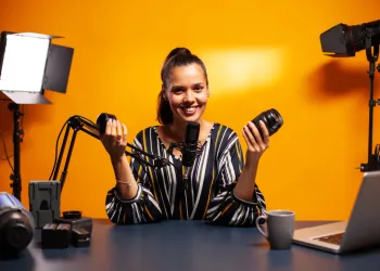 En İyi Lens Markaları - Dünyanın En İyi 8 Lens Üreticisi