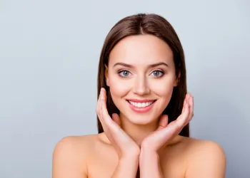 Gülüş Tasarımı Öncesi Sonrası Fotoğraf Nasıl Çekilir?