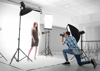 Stüdyo Moda Çekimi Nedir? Stüdyo Moda Çekimleri Nasıl Olmalıdır?