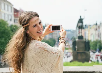 Sosyal Medyada Fotoğraf Paylaşmak İçin Kriterler ve En Doğru Zaman Dilimi