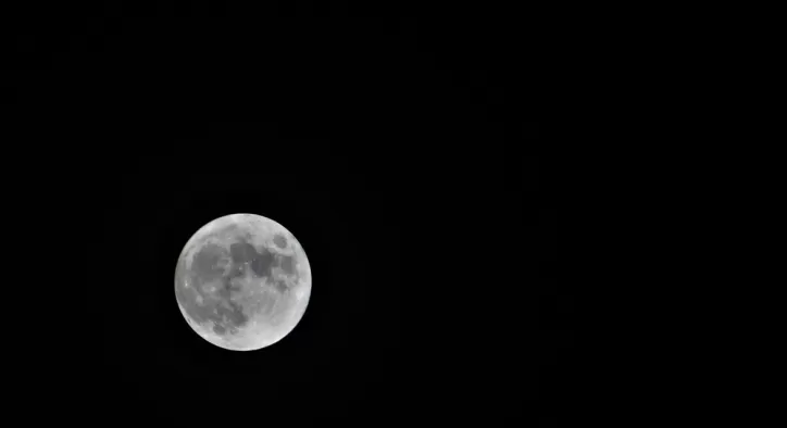IPhone 13 ile Ay Fotoğrafı Çekme