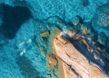 Sahil Fotoğrafları - Masmavi ve Duru Güzellik