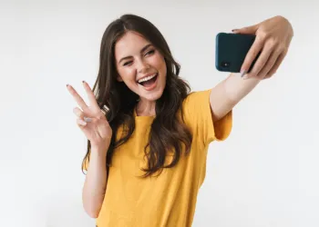 Selfie Pozları - Daha Güzel Selfie İçin Öneriler