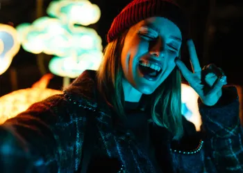 Fotojenik Pozlar Nasıl Verilir?