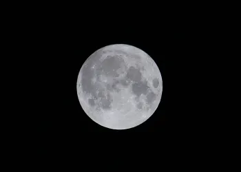 Iphone’da Ay Resmi Nasıl Çekilir?